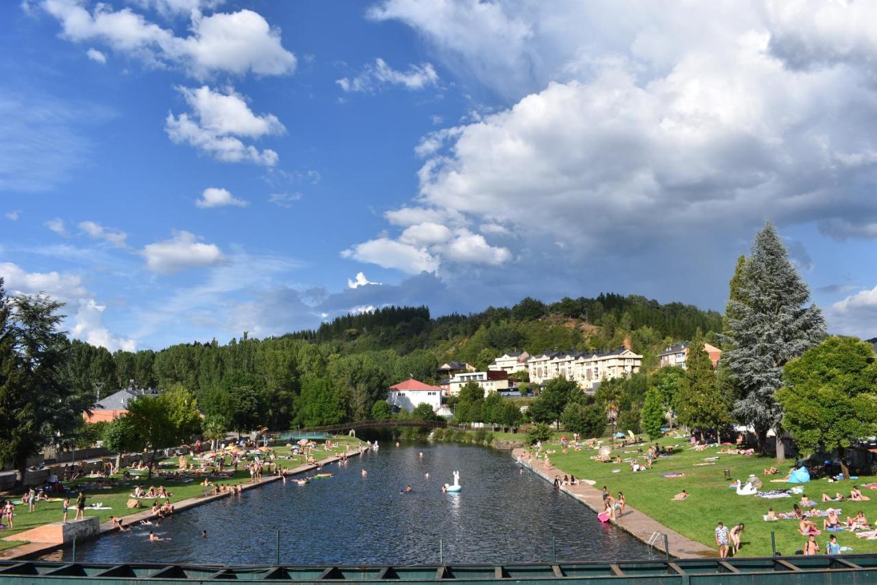 Apartamentos Picea Azul Vega de Espinareda Exteriör bild