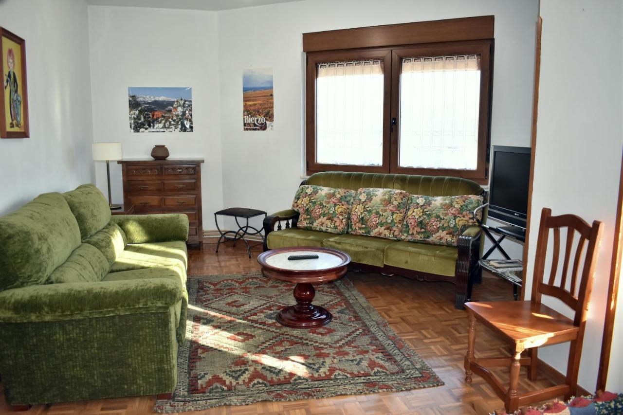 Apartamentos Picea Azul Vega de Espinareda Exteriör bild