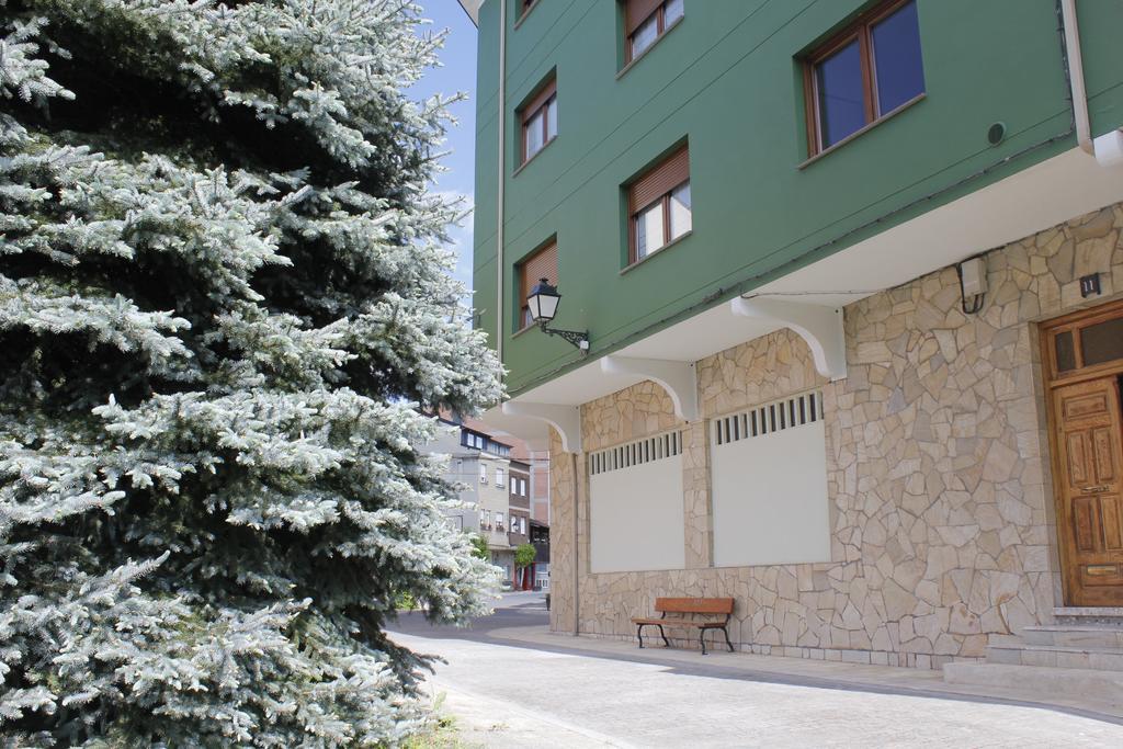 Apartamentos Picea Azul Vega de Espinareda Exteriör bild